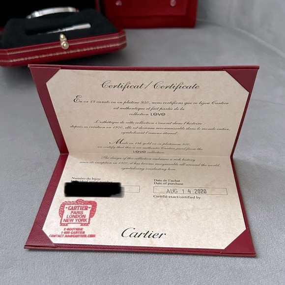 ❗️SOLD❗️Brand New Cartier White Gold Small Love Bracelet with Six Diamonds - Picture 4 of 8